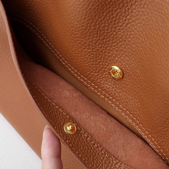 Diede | Handcrafted leather shoulder bag