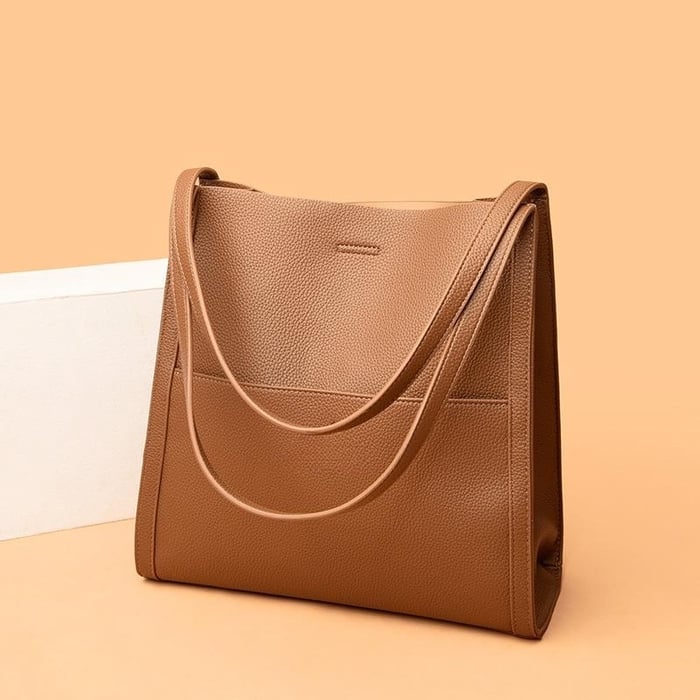 Diede | Handcrafted leather shoulder bag