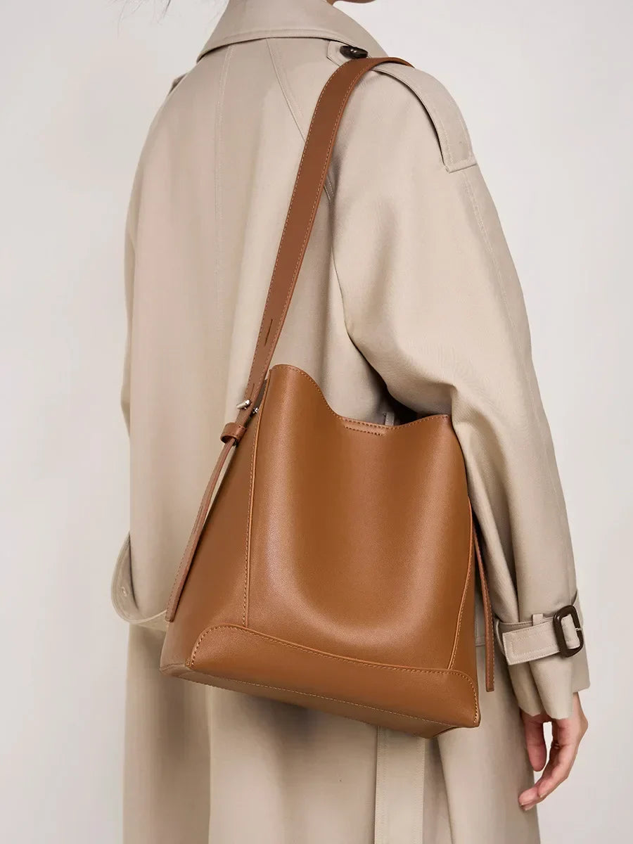 Tine | Elegant leather shoulder bag