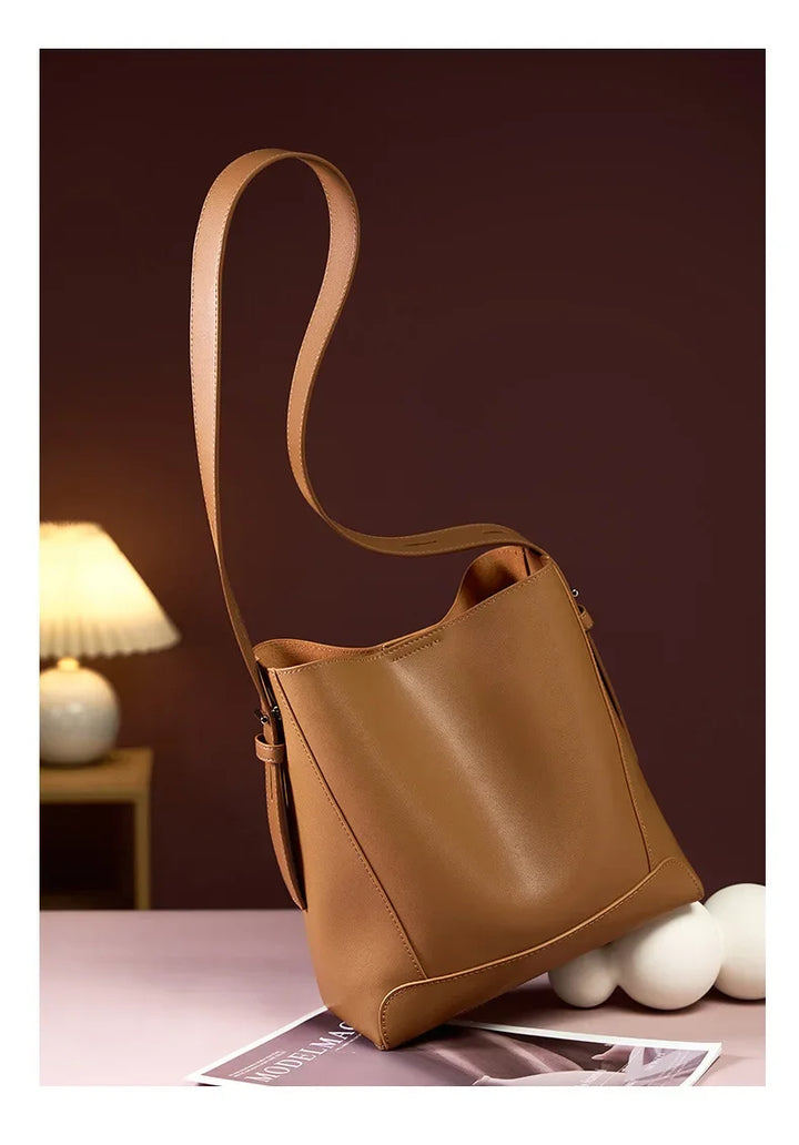 Tine | Elegant leather shoulder bag