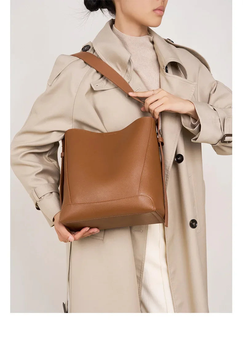 Tine | Elegant leather shoulder bag