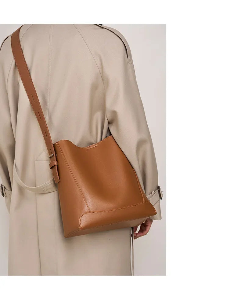 Tine | Elegant leather shoulder bag